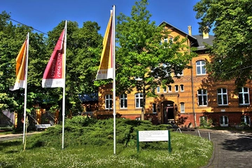 Psychosomatischen Kliniken in Halle (Saale) 6 Universitätsklinik und Poliklinik für Psychiatrie, Psychotherapie und Psychosomatik